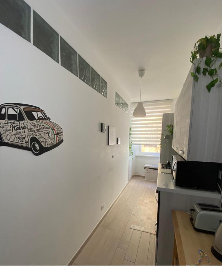 Domus Art Suites Merulana Roma Exterior foto