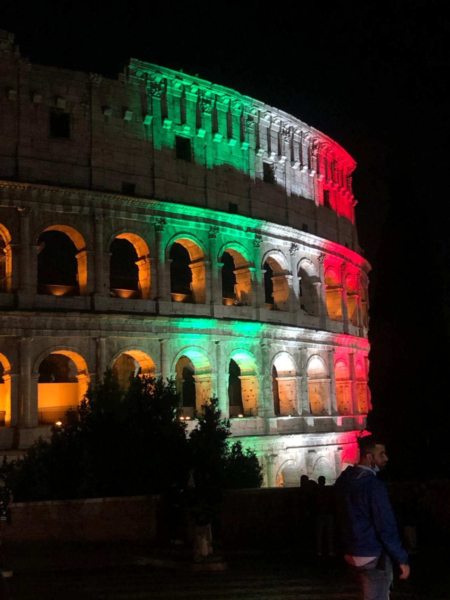 Domus Art Suites Merulana Roma Exterior foto